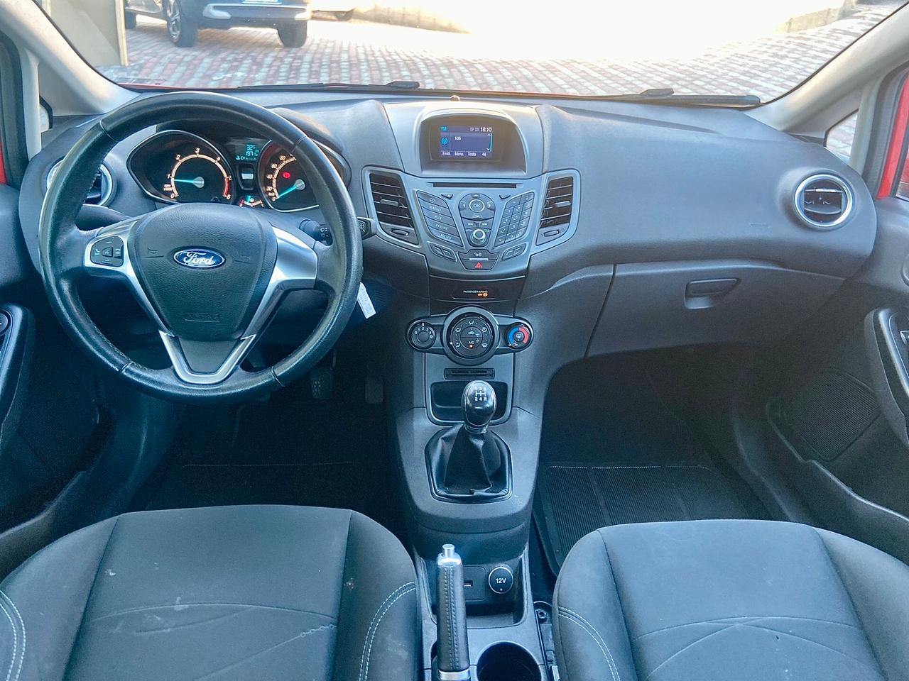 Ford Fiesta 1.5 tdci 75cv (55kw) 5p. Titanium