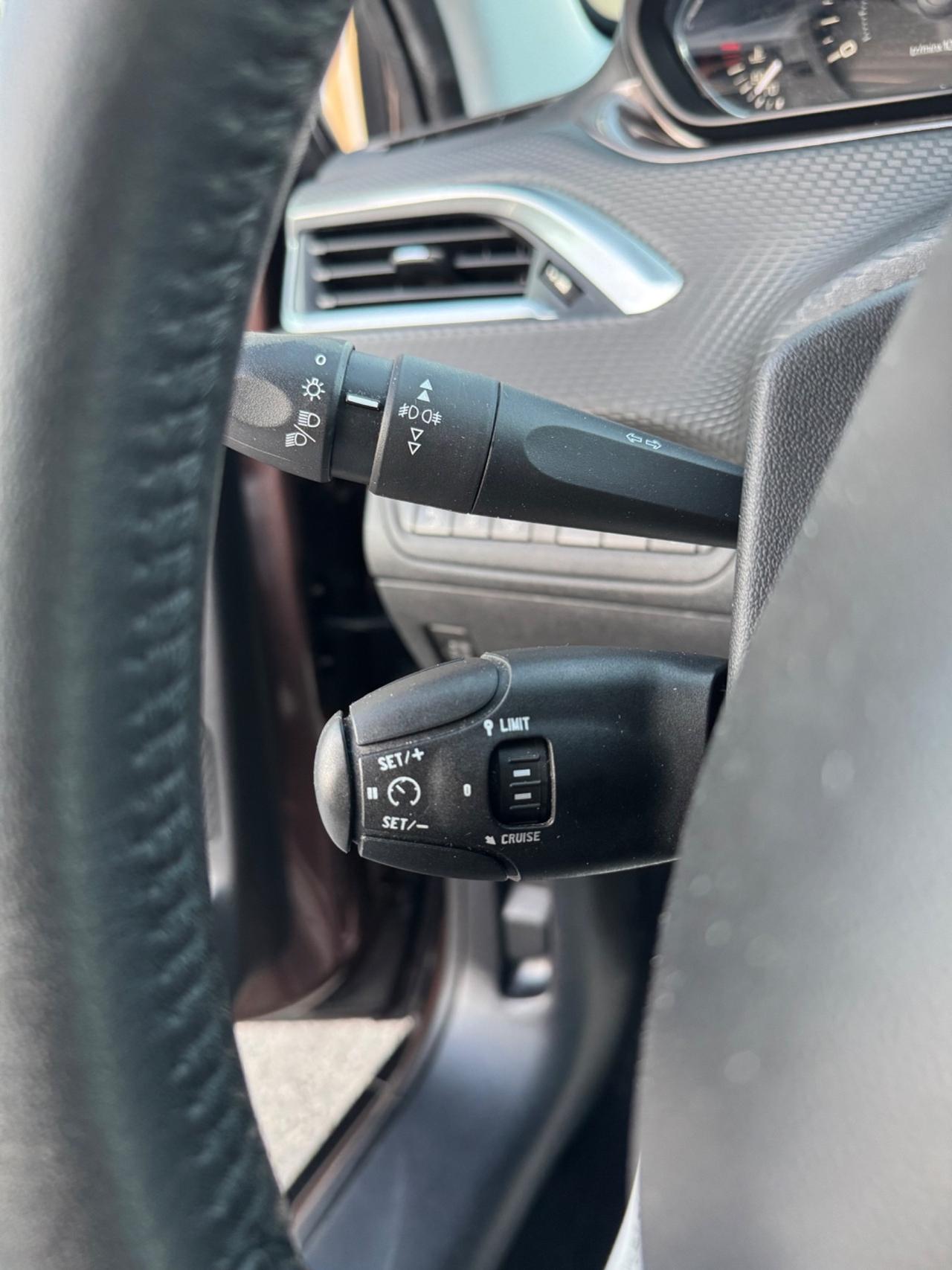 Peugeot 2008 1.6 e-HDi 92 CV Active