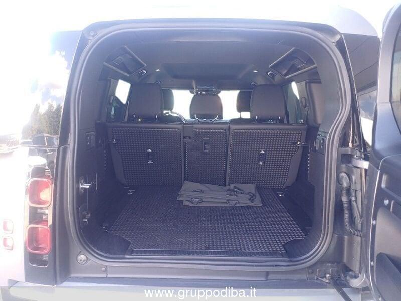 Land Rover Defender VII 2020 110 Diesel 110 3.0d i6 mhev SE awd 250cv auto