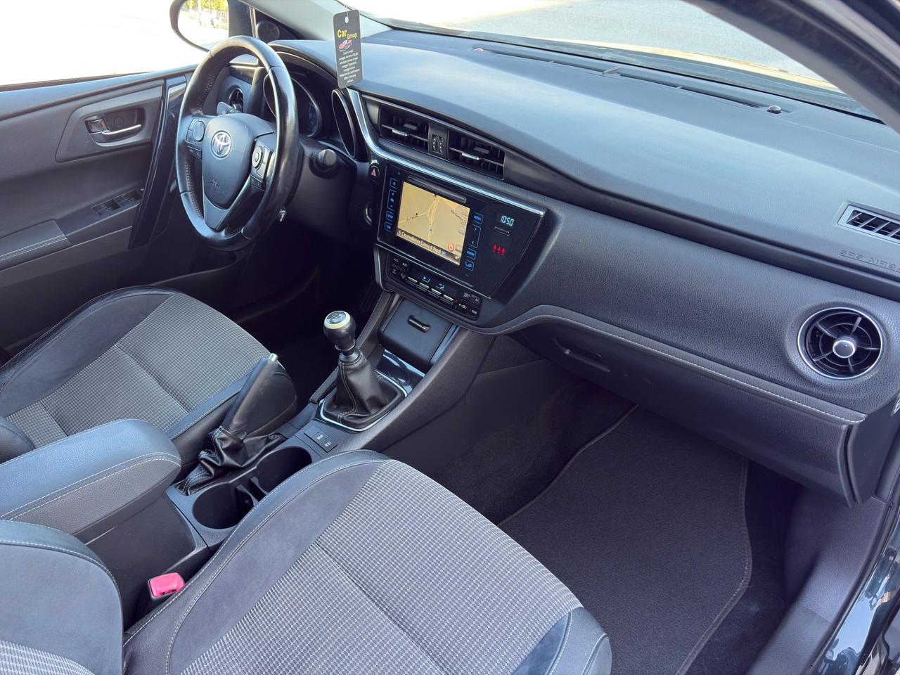 Toyota Auris 1.6 D-4D magnifica starfull