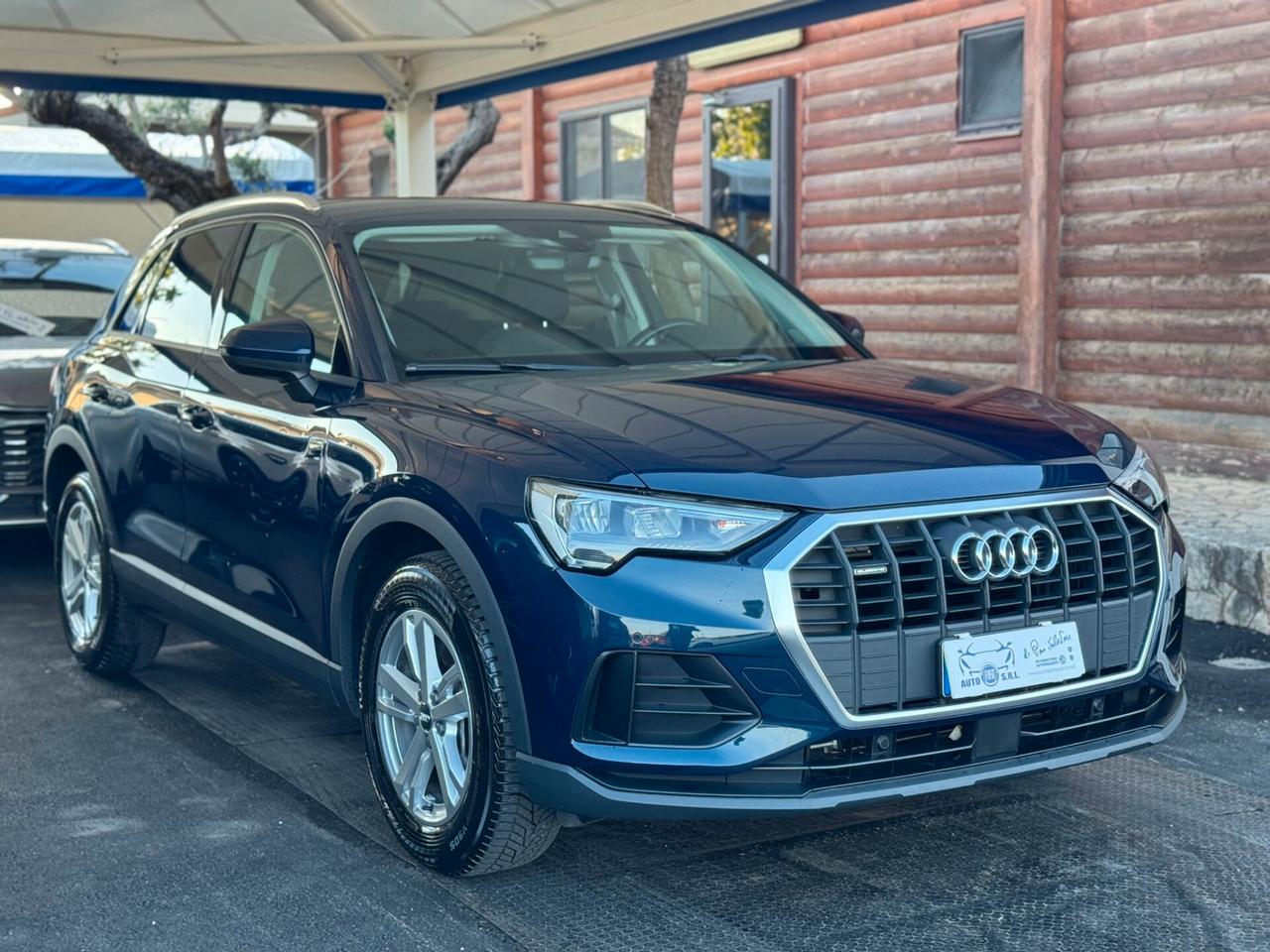 Audi Q3 40 TDI quattro S tronic Business Advanced