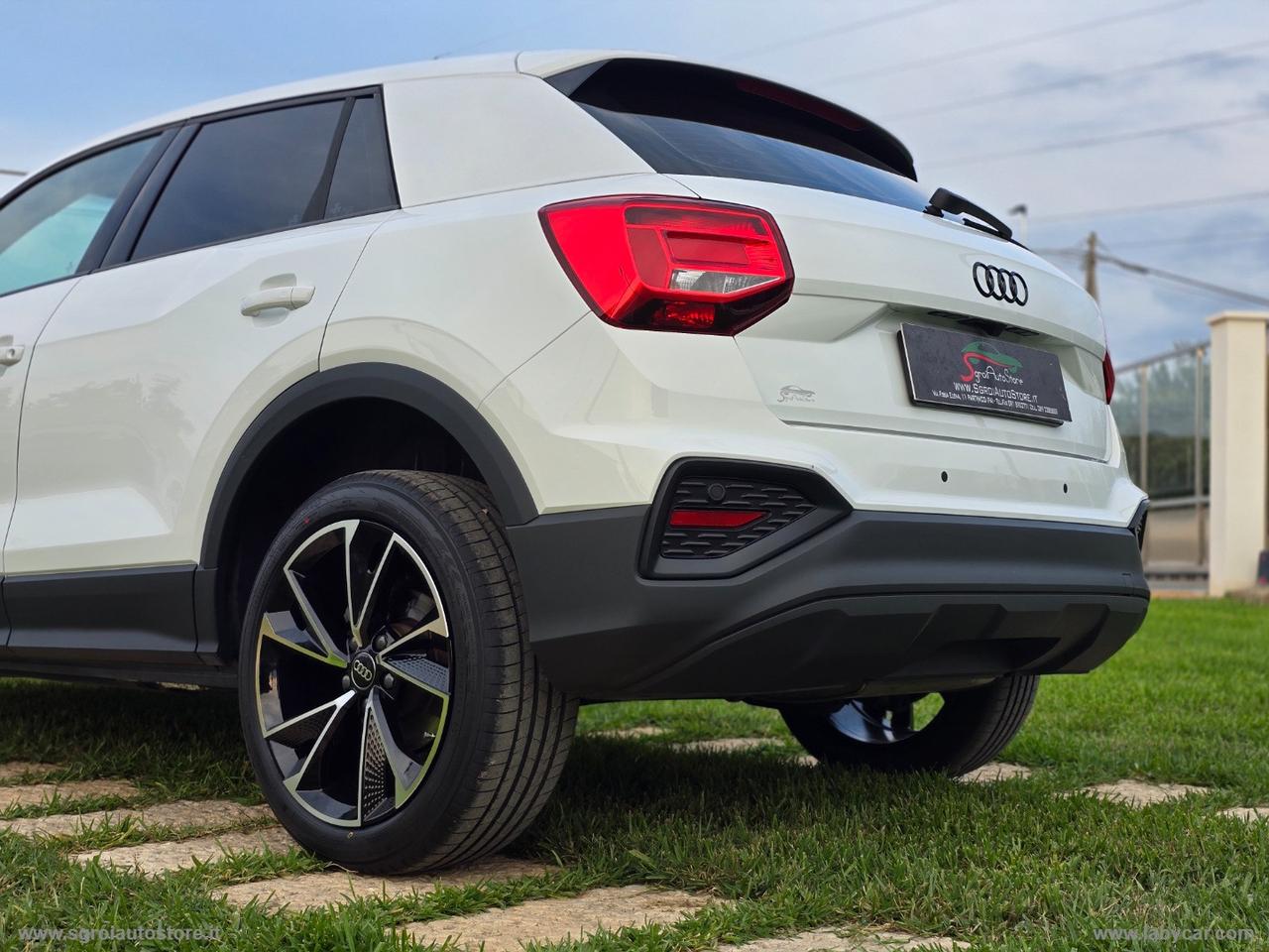 AUDI Q2 30 TDI Business Advanced