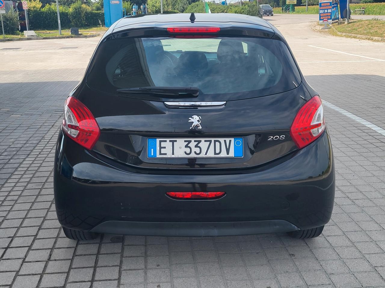 Peugeot 208 1.4 HDi 68 CV 5 porte Active