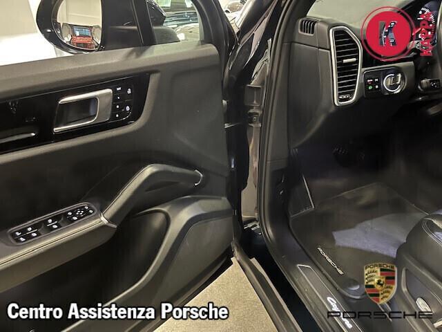 Porsche Cayenne 3.0 V6