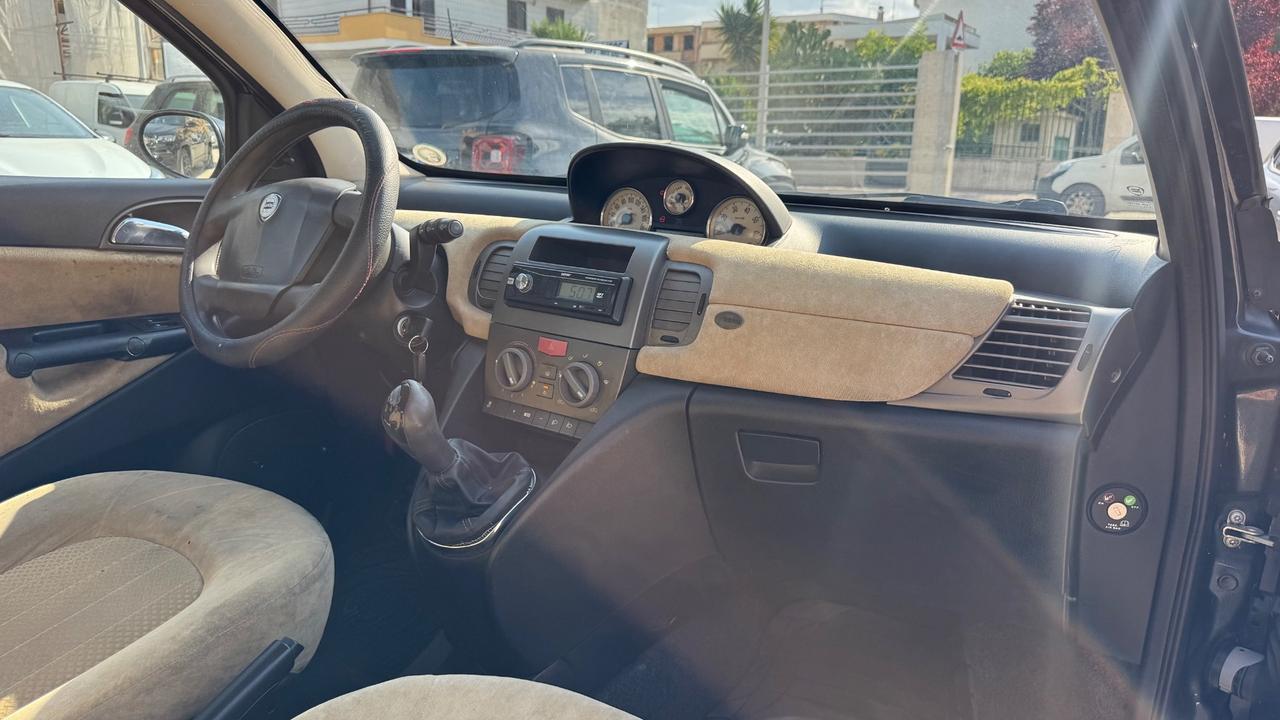 Lancia Ypsilon 1.3 Multijet 16V