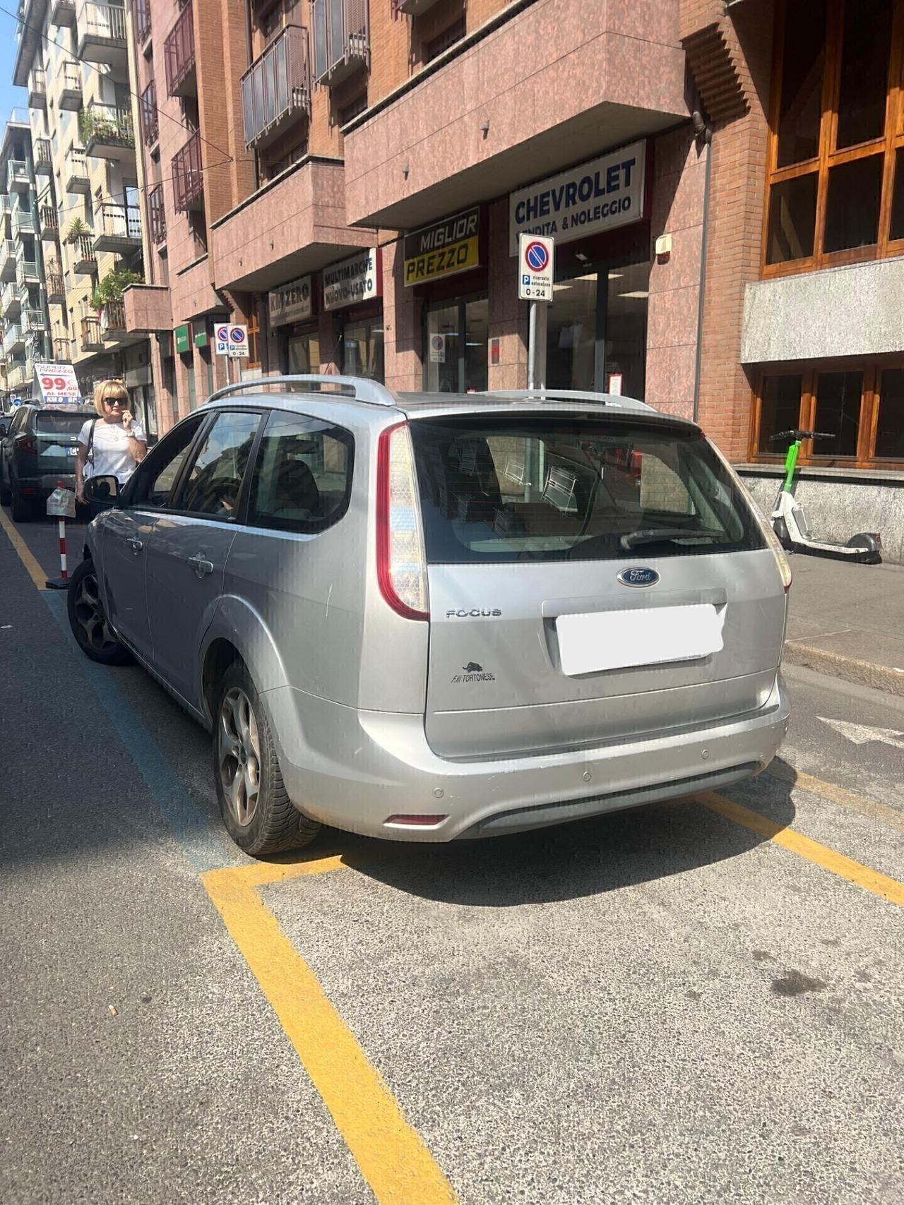 FORD FOCUS
