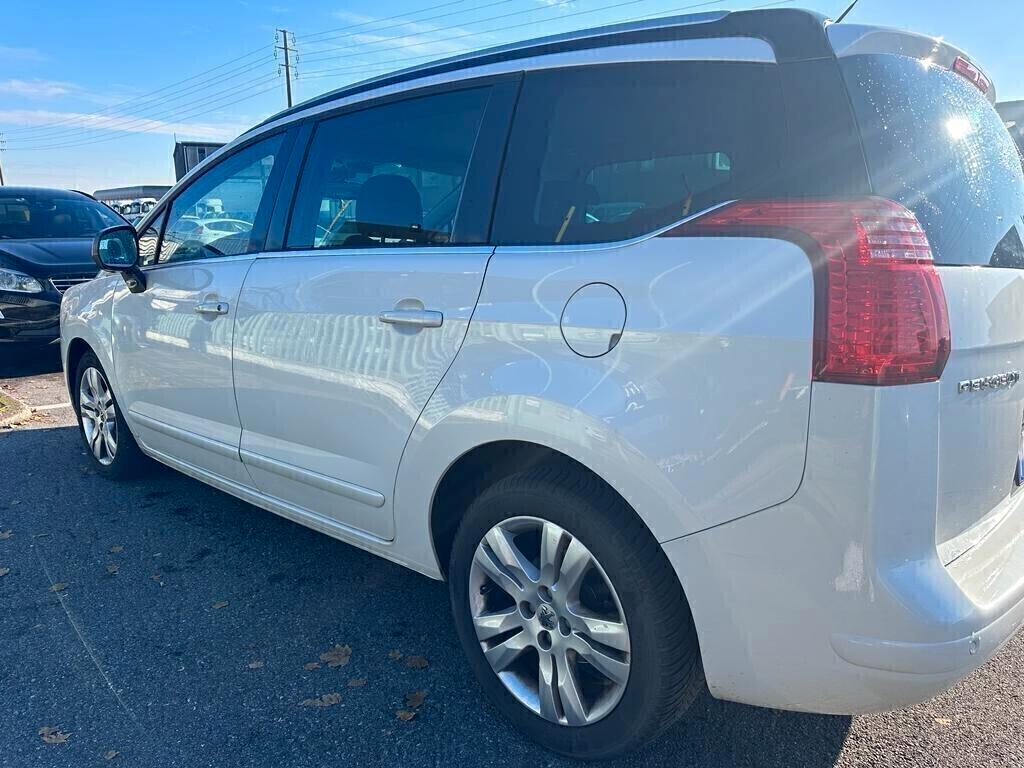 Peugeot 5008 2.0 HDi 150CV 5 POSTI Business