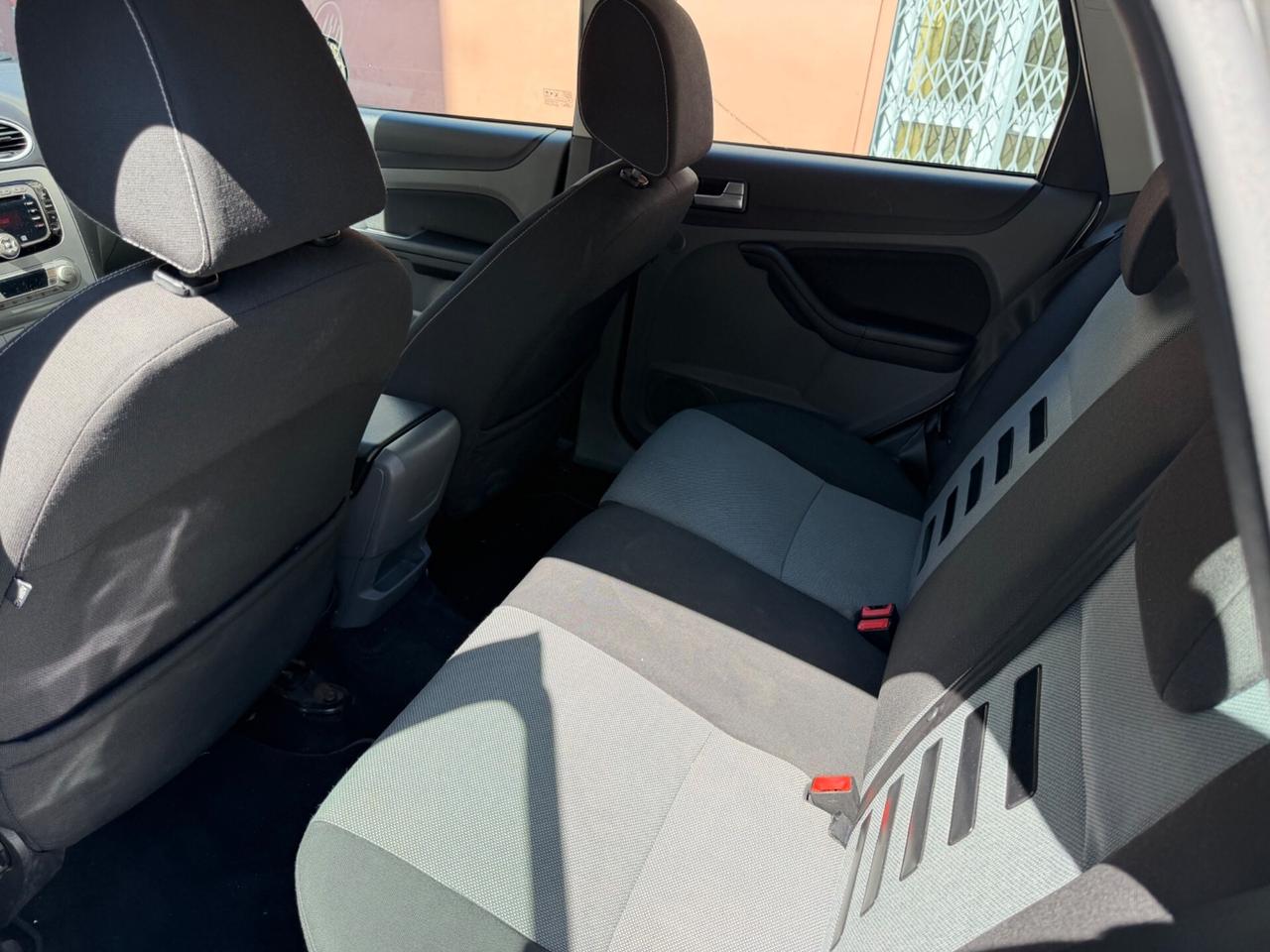 Ford Focus 1.6 TDCi 115 CV perfetta euro5 - 2011