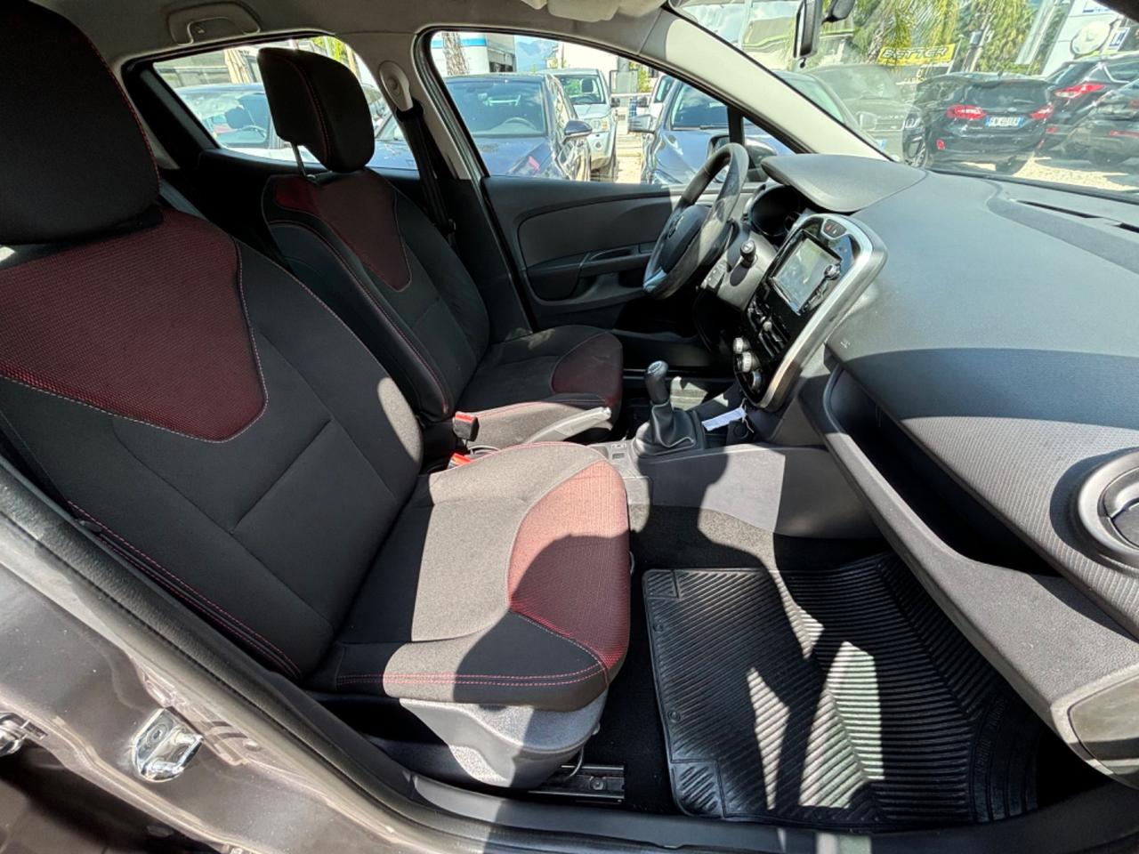 RENAULT CLIO 1.5DCI 75CV NAVI-BLUETOOTH