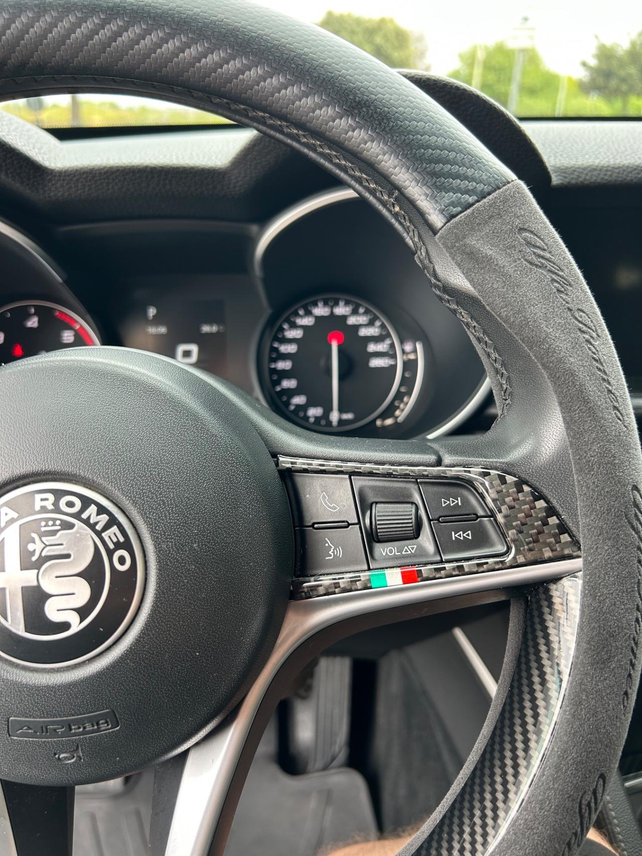 Alfa Romeo Stelvio 2.2 Turbodiesel 210 CV AT8 Q4 Super