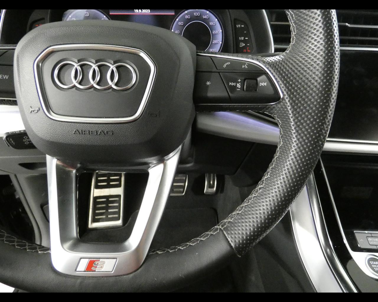 AUDI Q8 - Q8 50 TDI 286 CV quattro tiptronic Sport