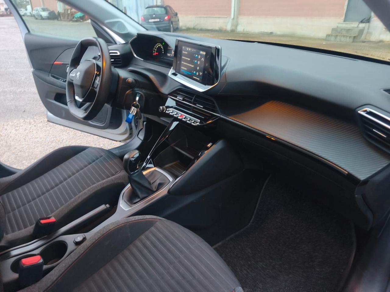 Peugeot 208 Allure Pack 2022---1.2 Benzina Neopatentati