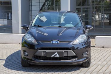 Ford Fiesta 1.25 5 porte GPL