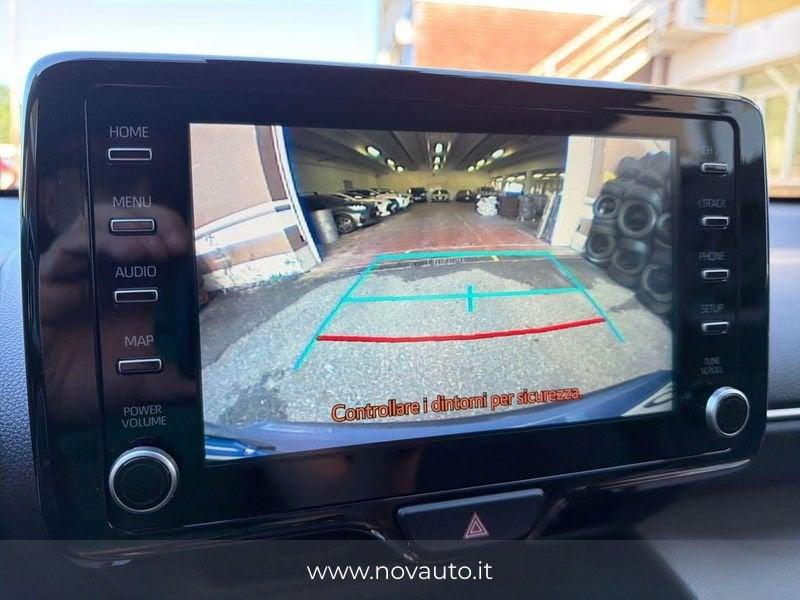 Toyota Yaris Cross Yaris Cross 1.5h Business fwd 116cv e-cvt