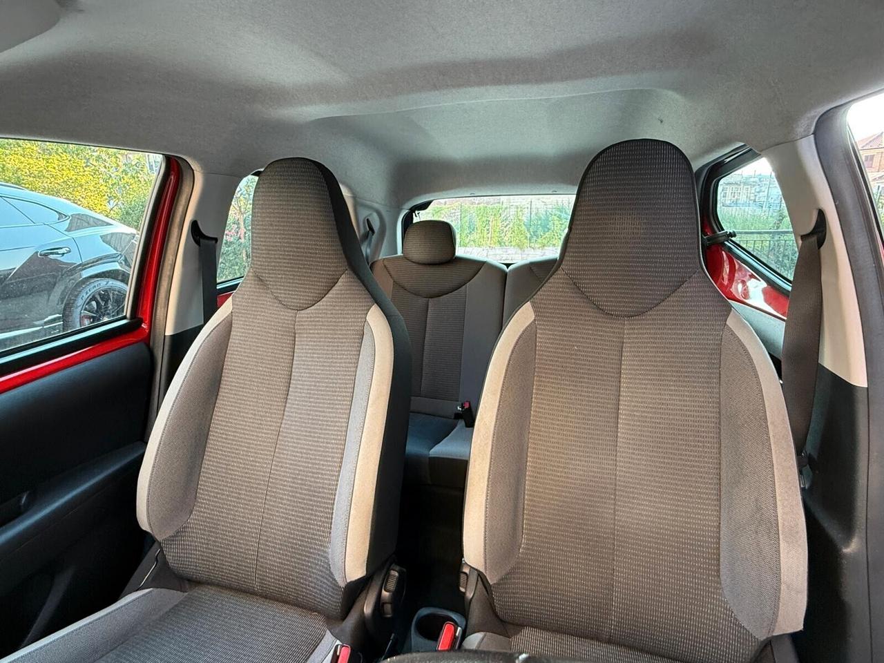 Toyota Aygo Connect 1.0 VVT-i 72 CV 5 porte x-cool MMT