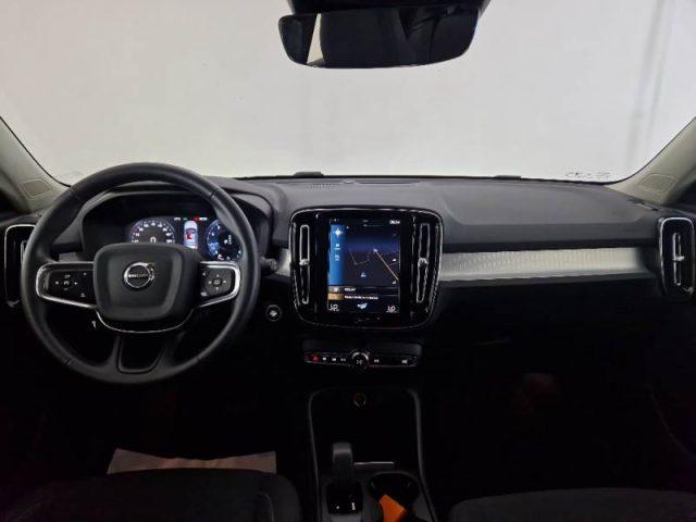 VOLVO XC40 T2 Geartronic Momentum Pro ''AUTOCARRO N1''