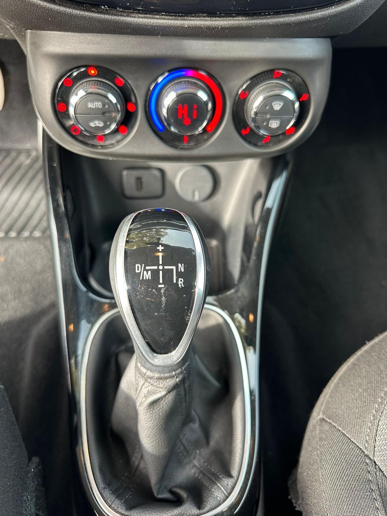 Opel Adam 1.4 87 CV AUTOMATICA