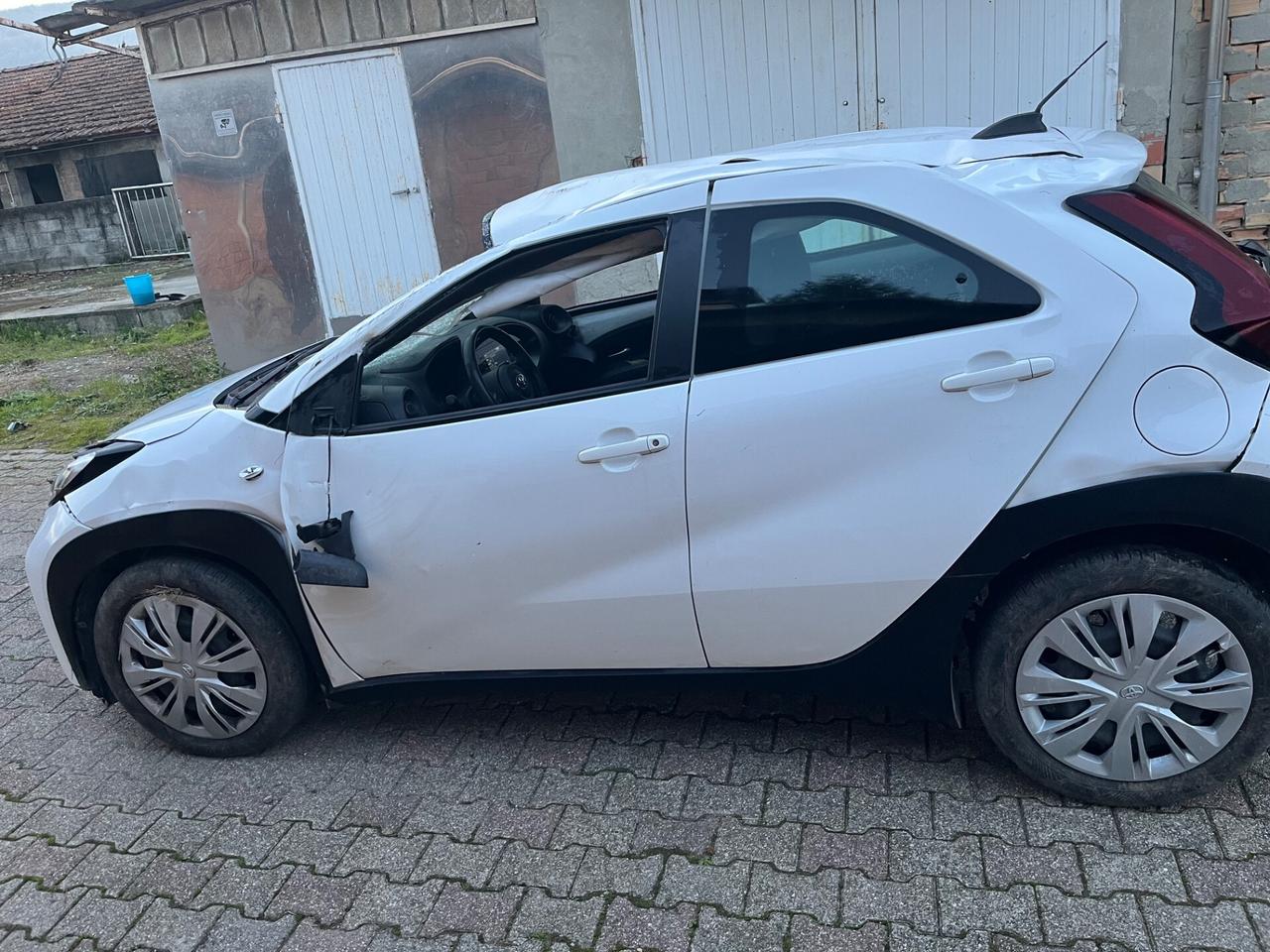 Toyota Aygo X 1.0 2022 40MILA KM INCIDENTATA