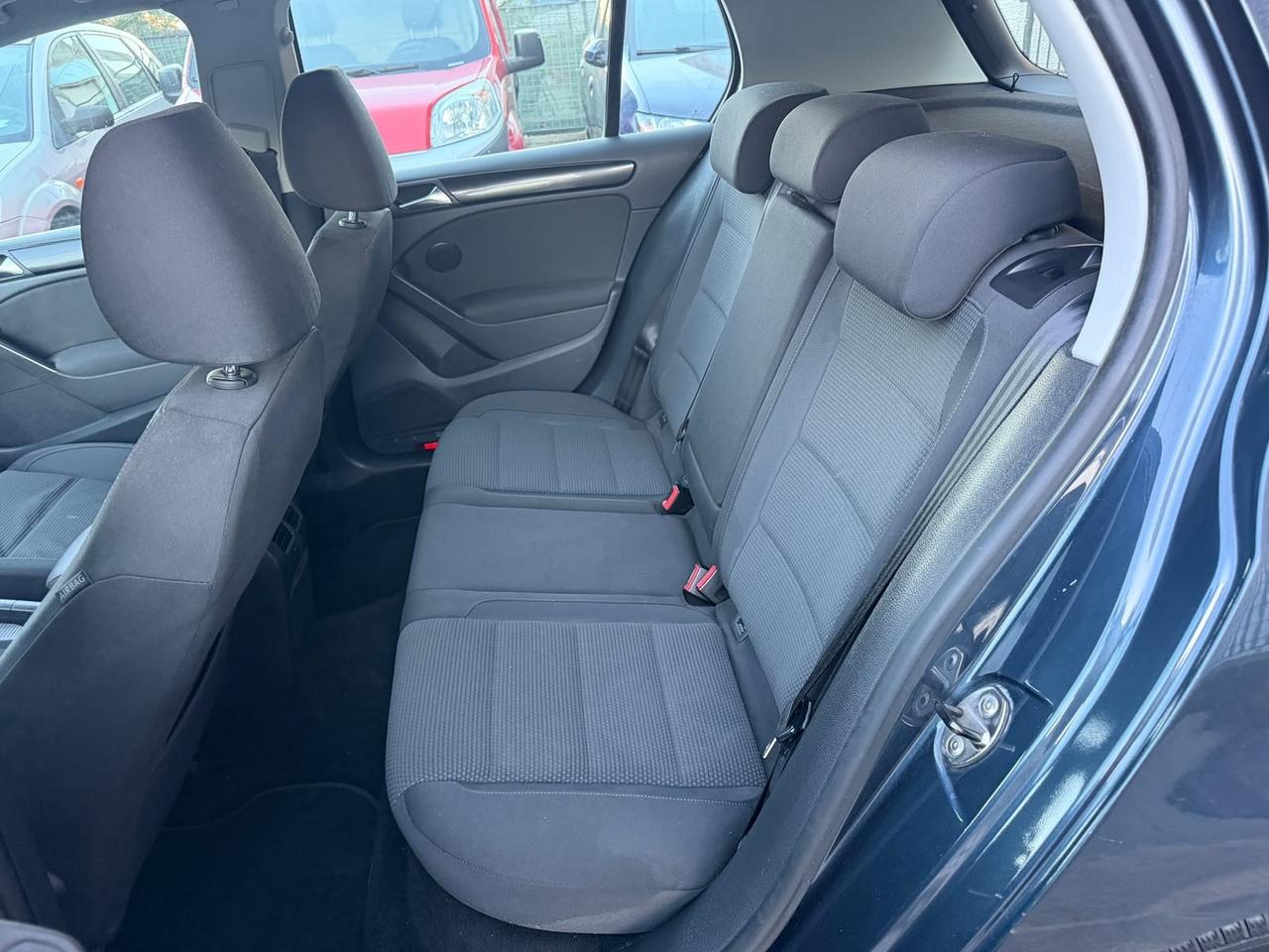Volkswagen Golf 1.6 TDI DPF 5p. Highline