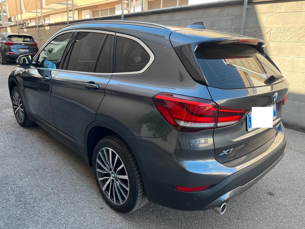 Bmw X1 sdrive16d Business Advantage auto LED/PELLE/NAVI