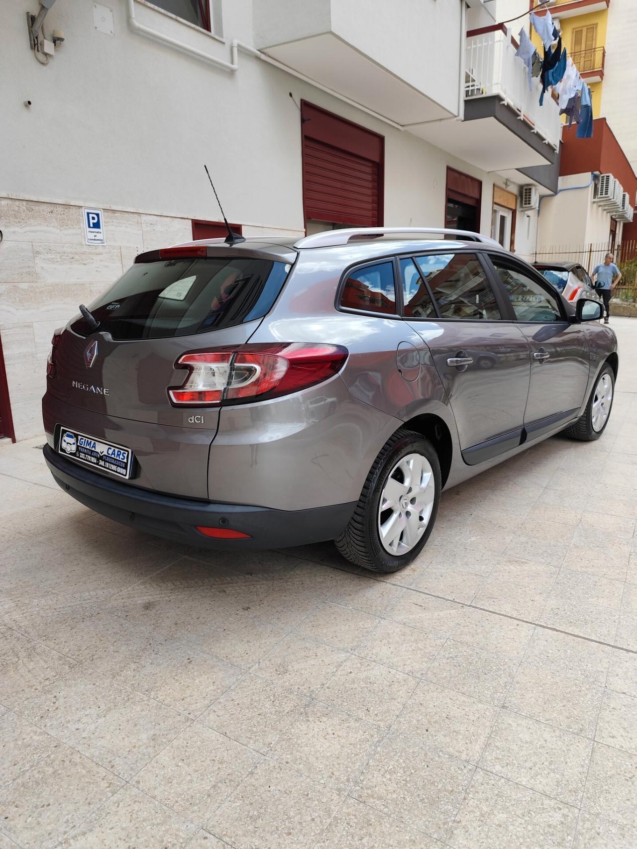 Renault Megane 1.5 dCi 110CV SporTour Live SW