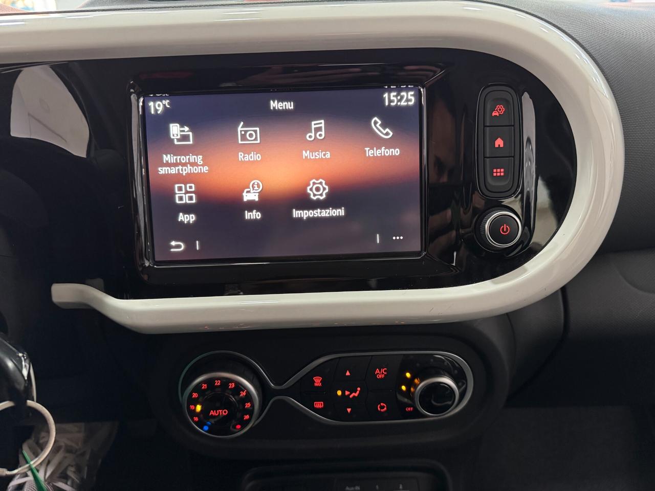 Renault Twingo 1.0 SCe 65 CV Duel2