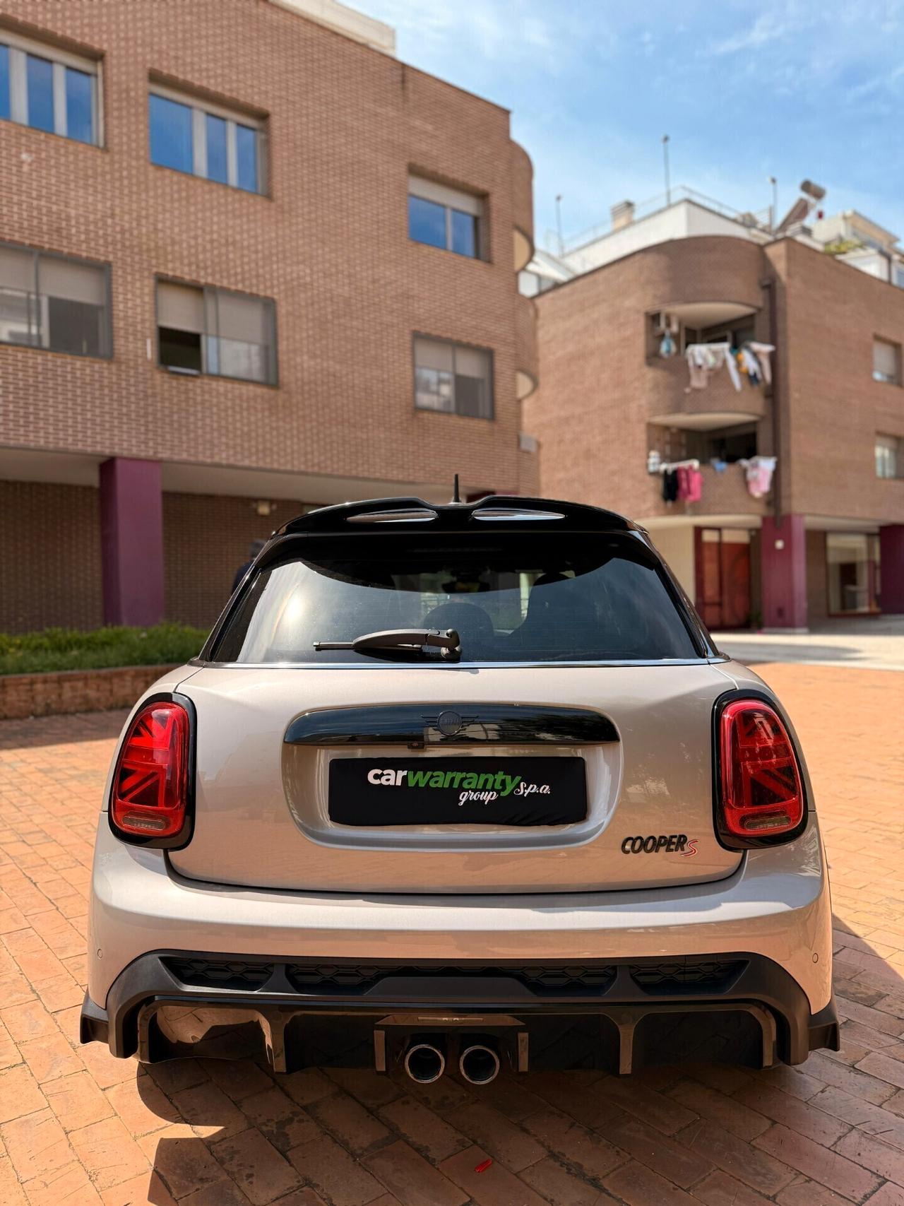 Mini Mini 2.0 John Cooper Works interno ed esterno