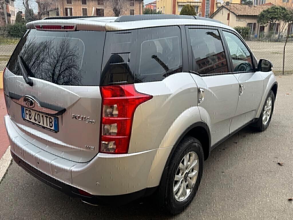 Mahindra XUV500 2.2 16V AWD W8 7 posti