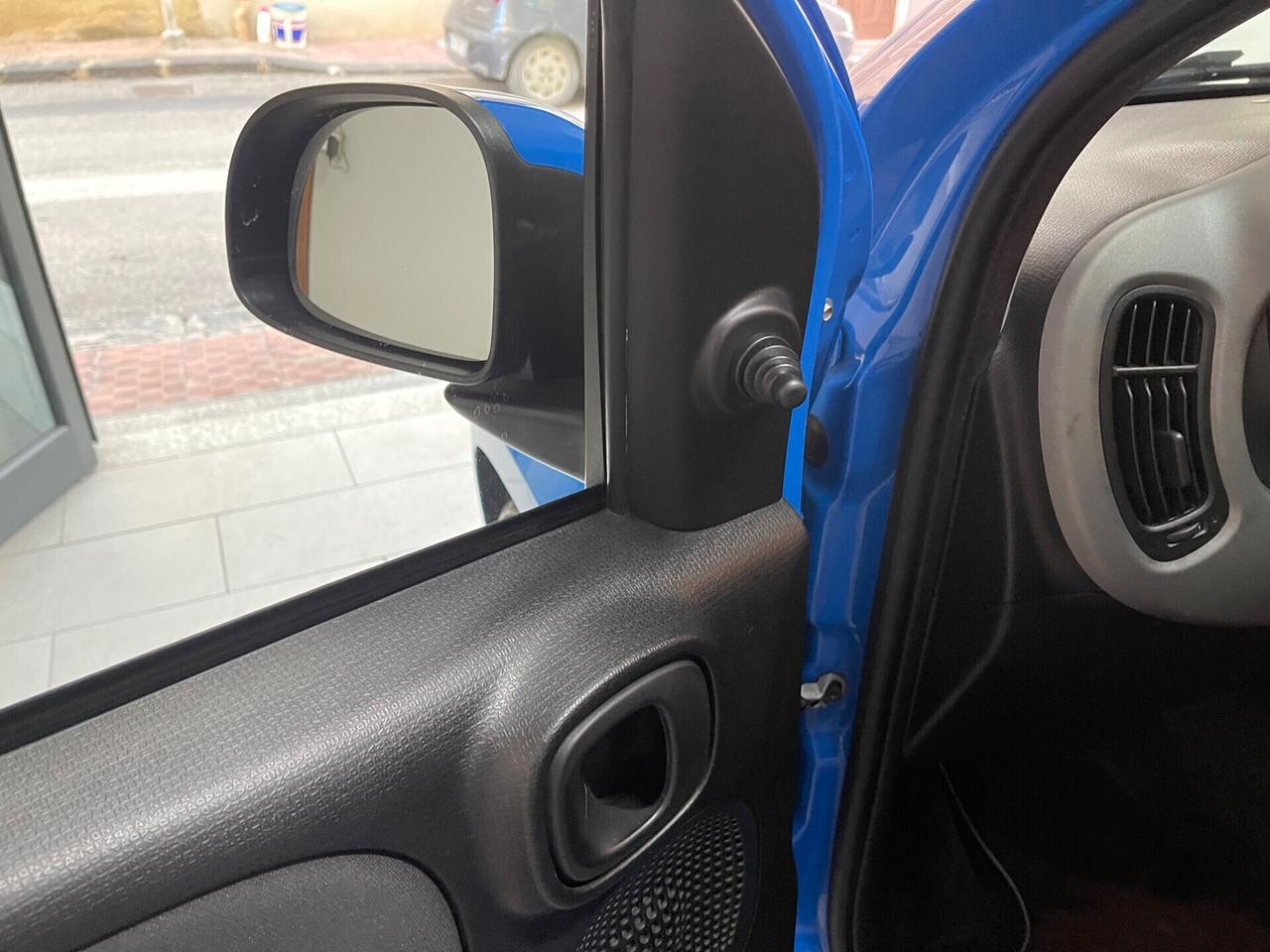 Fiat Panda 1.2 Benzina 69 CV Pandazzurri