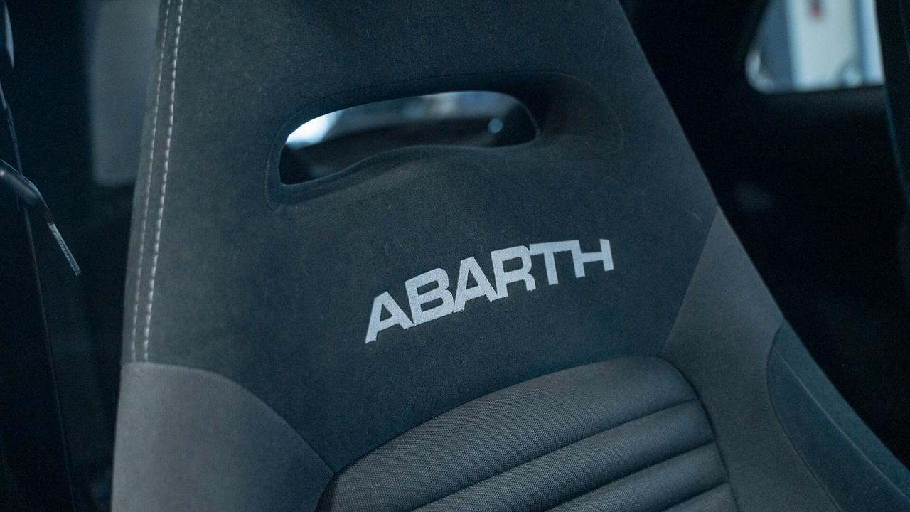 Abarth 595 Competizione 1.4 T JET 180 CV SABELT BREMBO XENO NAVI FULL OPTI