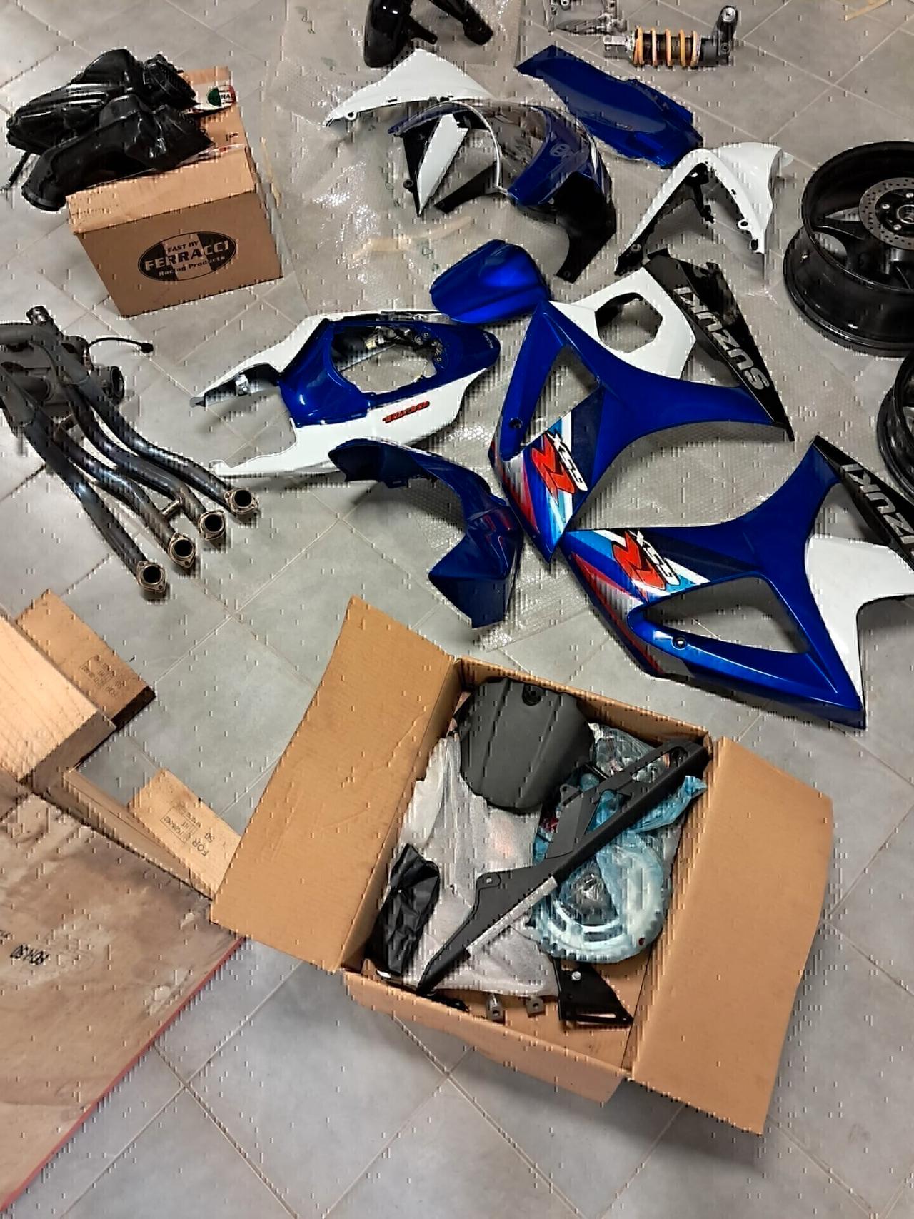 SUZUKI GSXR 1000 K5 E K7