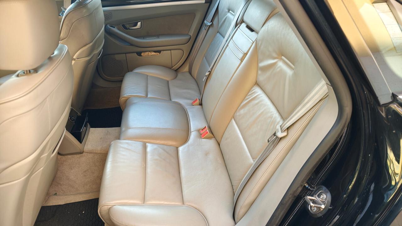 Audi A8 S8 5.2 V10 quattro tiptronic Lamborghin ASI