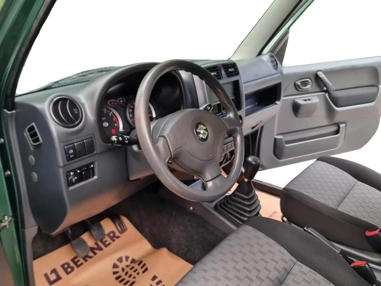 Suzuki Jimny 1.3i 16V cat 4WD JLX