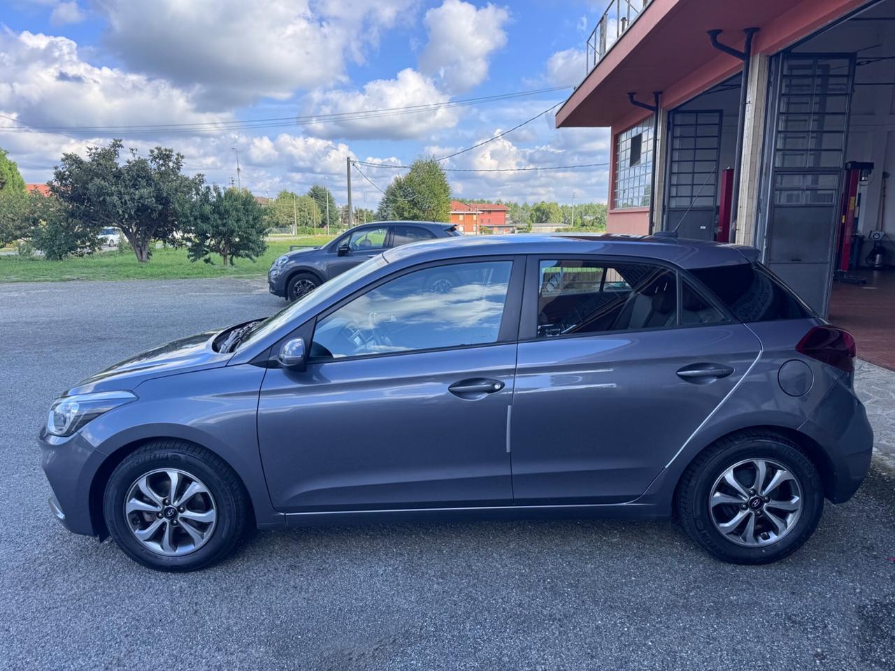 Hyundai i20 1.2 5 porte Tech