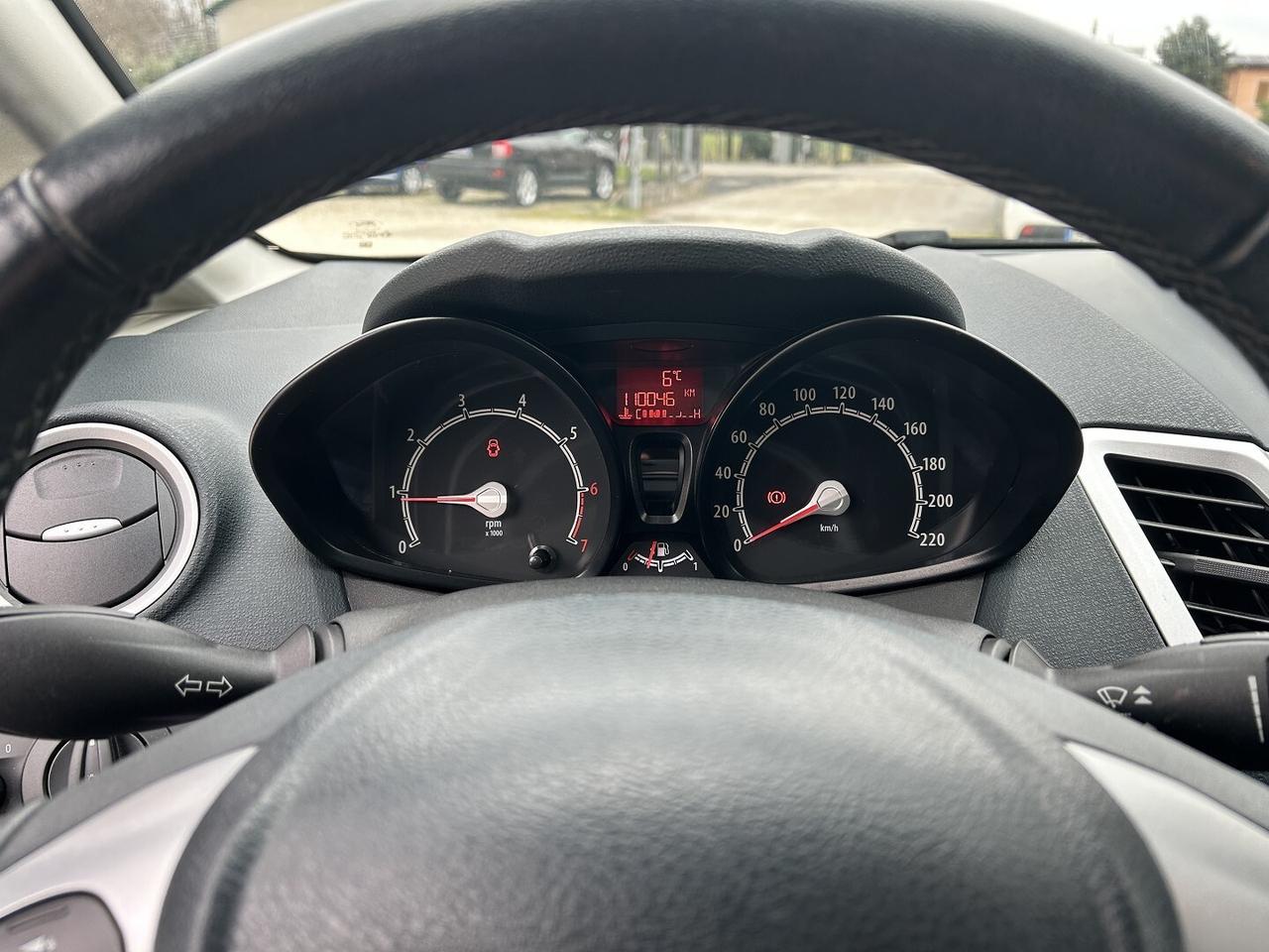 FORD FIESTA 1.4 97CV GPL 2032 UNICO P. IVA ESPOSTA