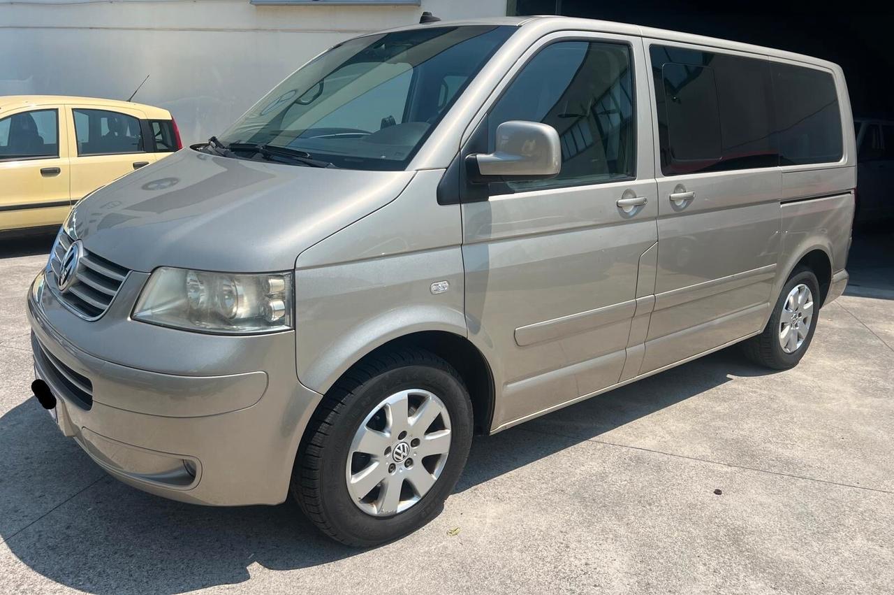 Volkswagen T5 MULTIVAN T5 CARROZZERIA NUOVA E MOTORE