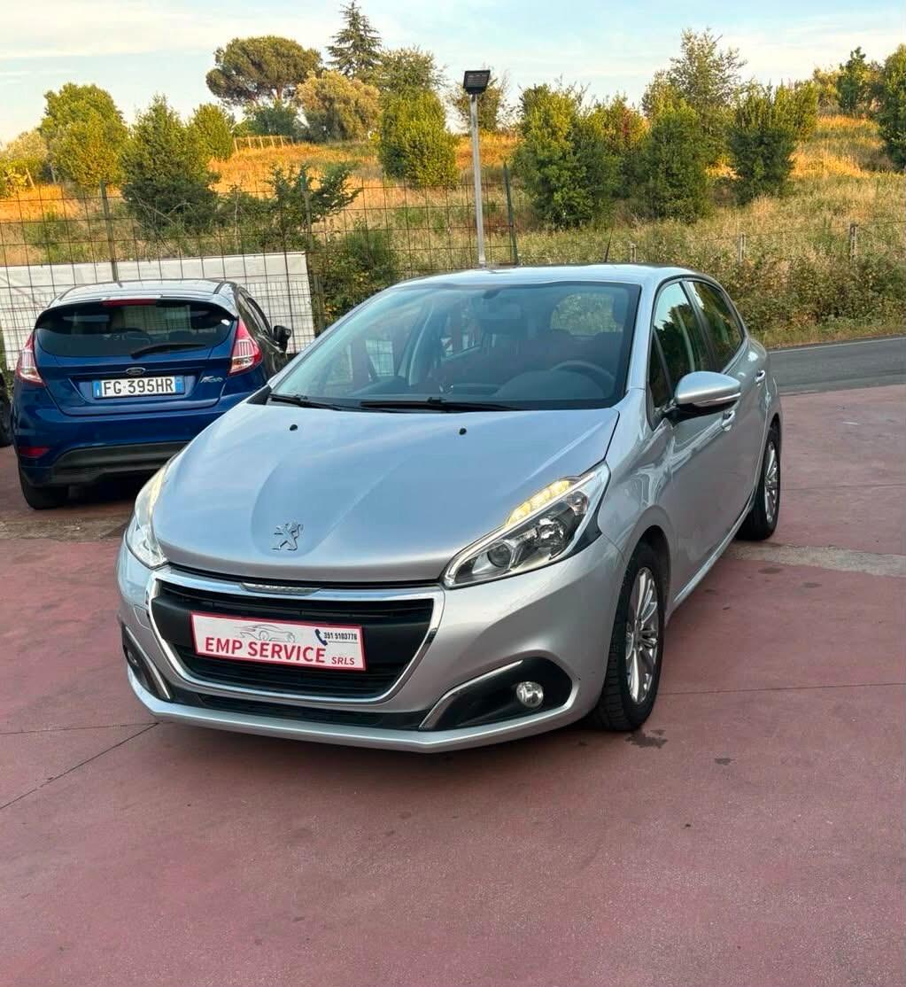 Peugeot 208 PureTech 82 5p. GPL Allure