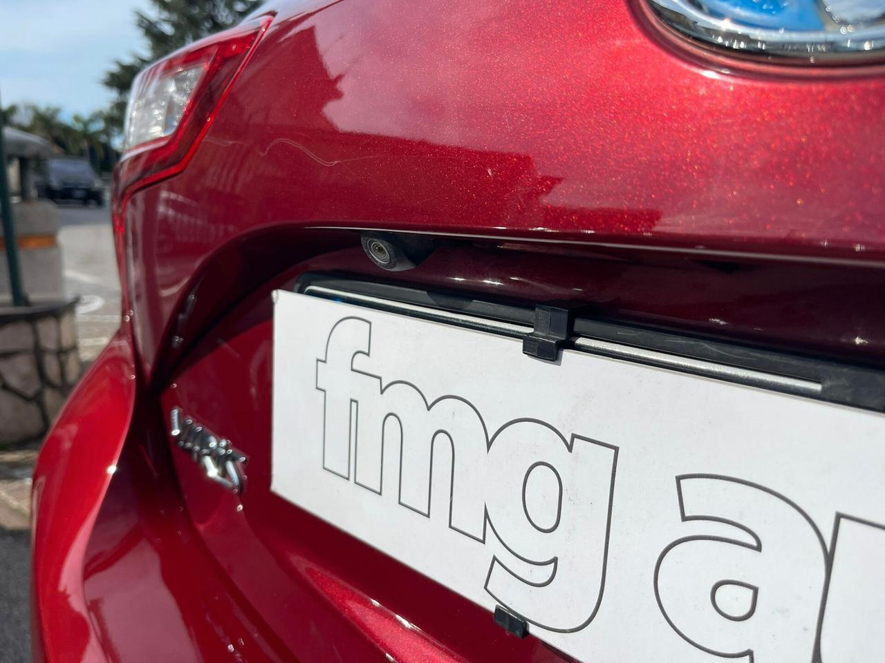 Toyota Yaris 1.5 Hybrid 5 porte Cool Red Edition