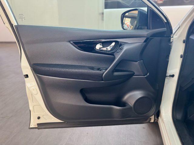 NISSAN Qashqai 1.2 DIG-T Acenta