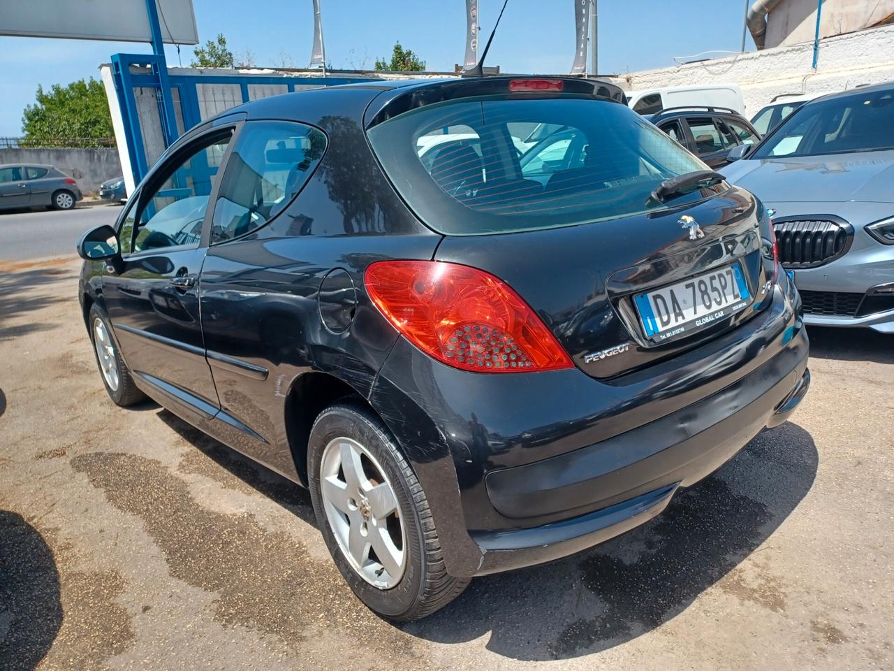 Peugeot 207 1.4 88CV 3p. ONE Line