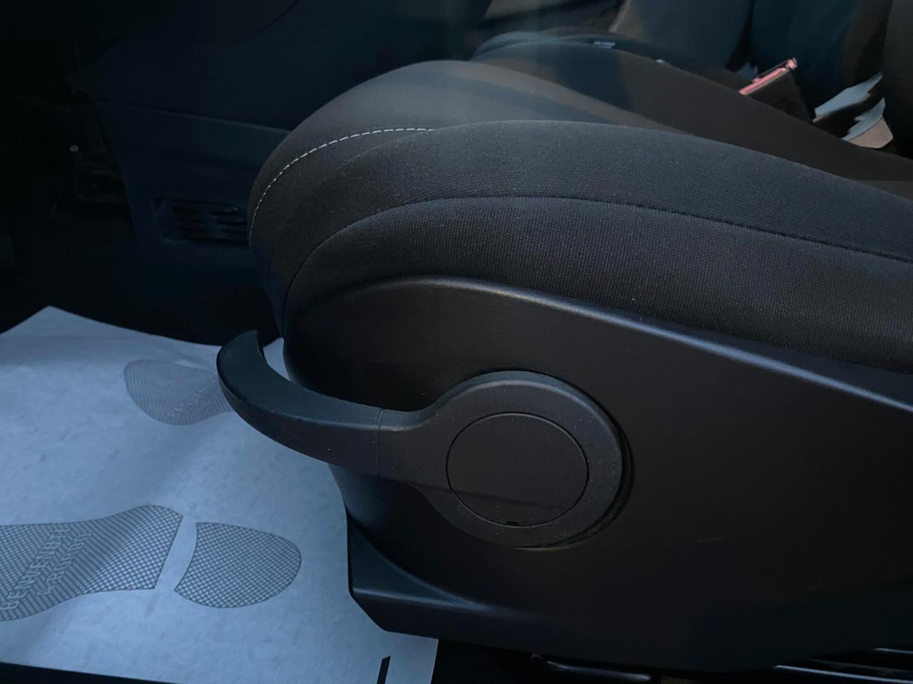 LANCIA Ypsilon B-Color 1.0 hybrid GOLD RadioAPP