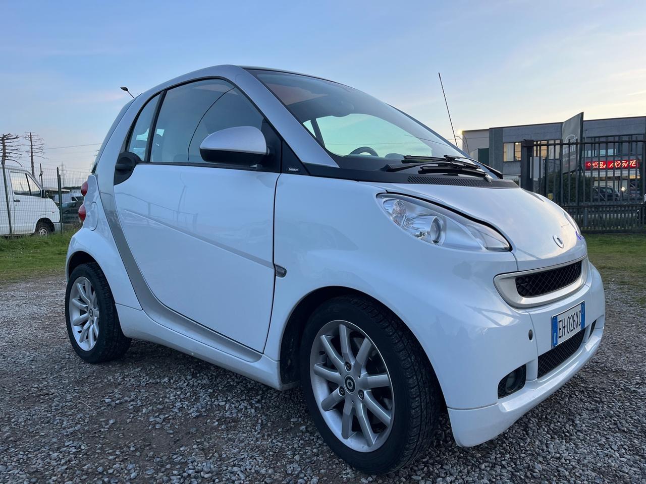 Smart ForTwo 1000 52 kW coupé passion