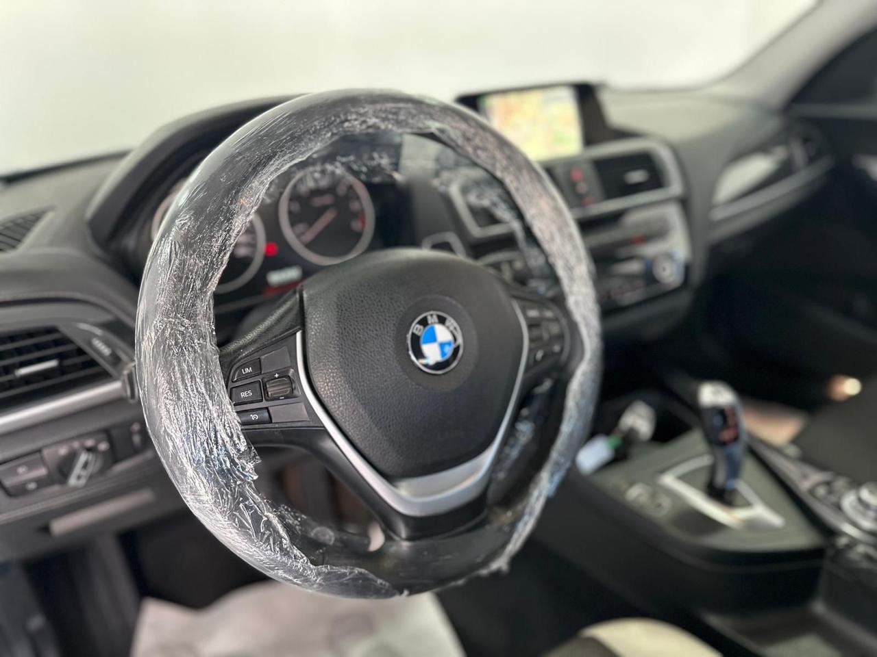 Bmw 118 118d 5p-AUTOMATICA-GARANTITA-LED-2017