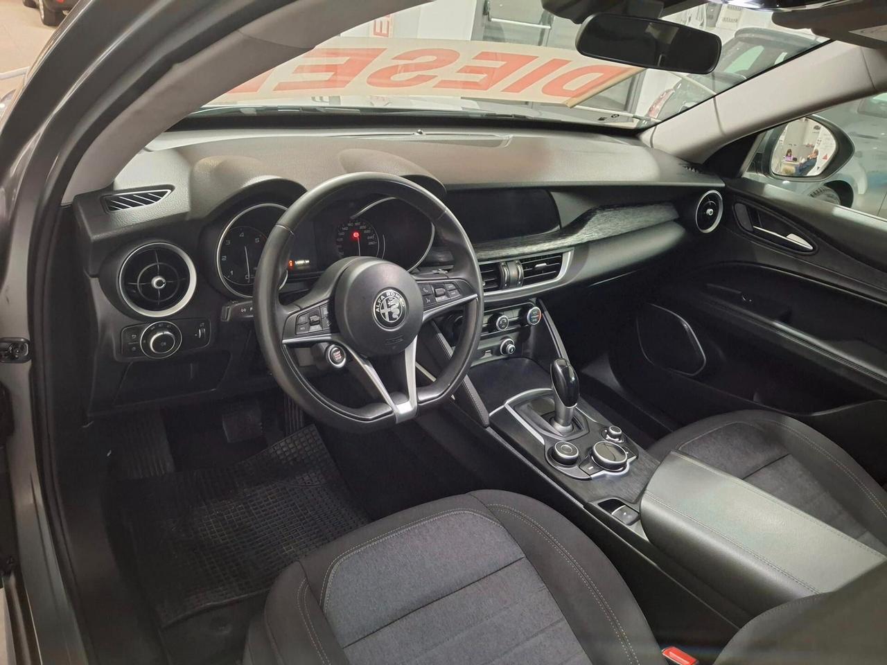 Alfa Romeo Stelvio 2.2 Turbodiesel 190 CV AT8 RWD Super