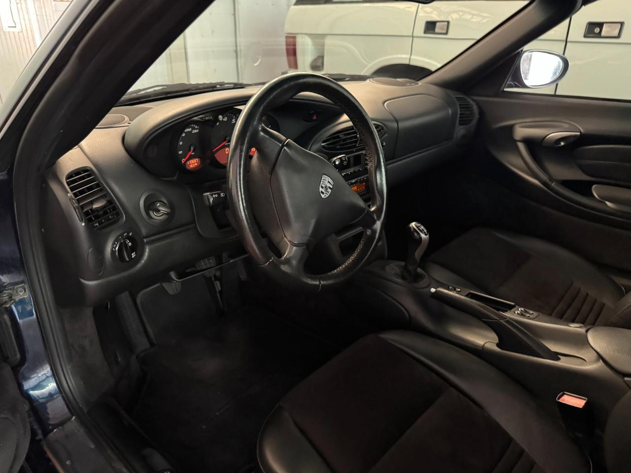 Porsche Boxster 2.7i 24V cat