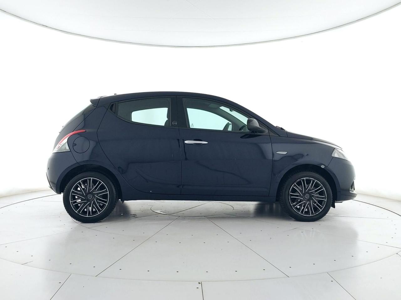 LANCIA Ypsilon 1.0 firefly hybrid Gold s&s 70cv APP CONNECT+NEOPATENTATI