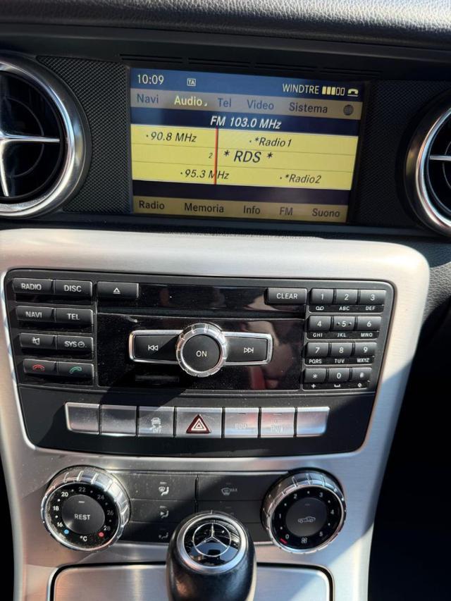 MERCEDES-BENZ SLK 250 CGI Premium