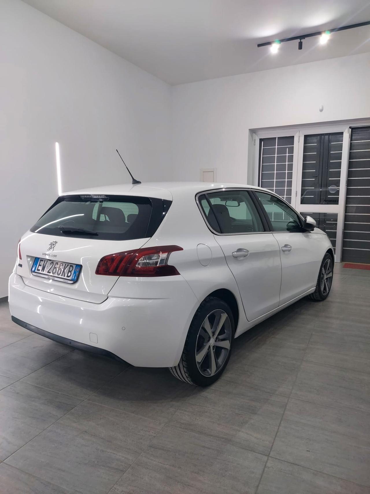 Peugeot 308 1.6 e-HDi 115 CV Stop&Start Allure