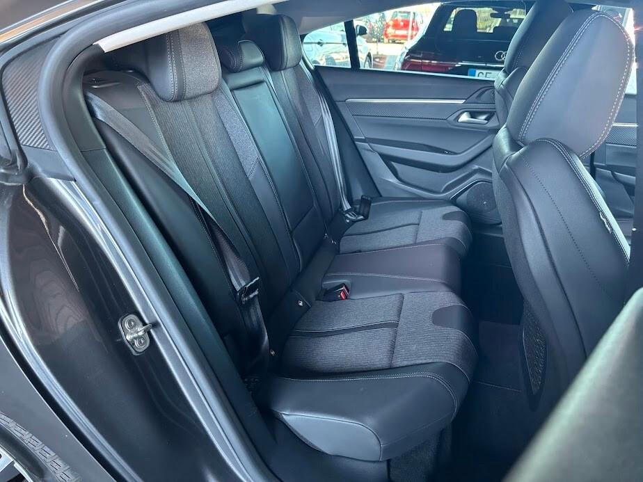 Peugeot 508 Plug-in Hybrid 225 e-EAT8 Allure