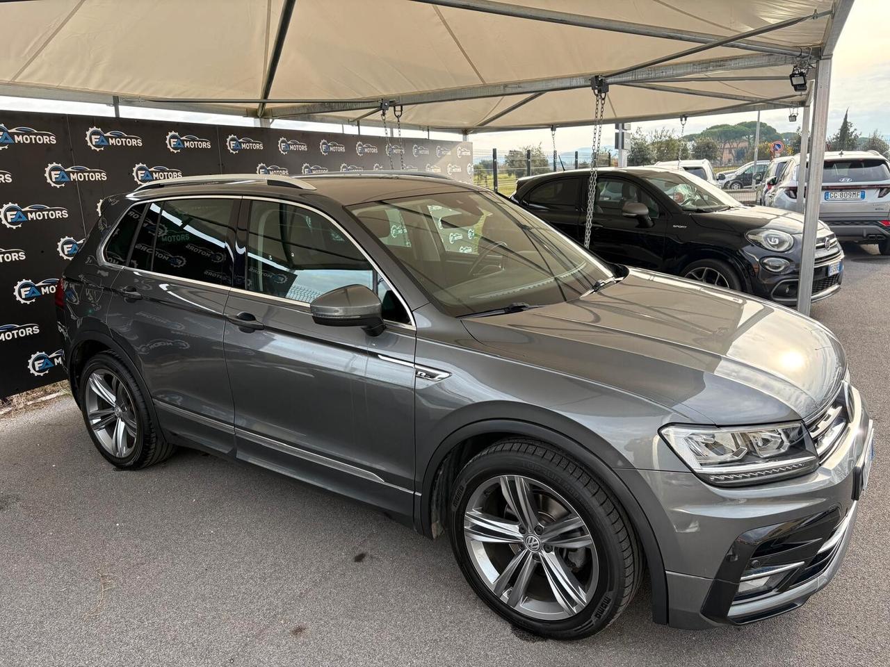 Volkswagen Tiguan - 1.6 TDI - R-LINE